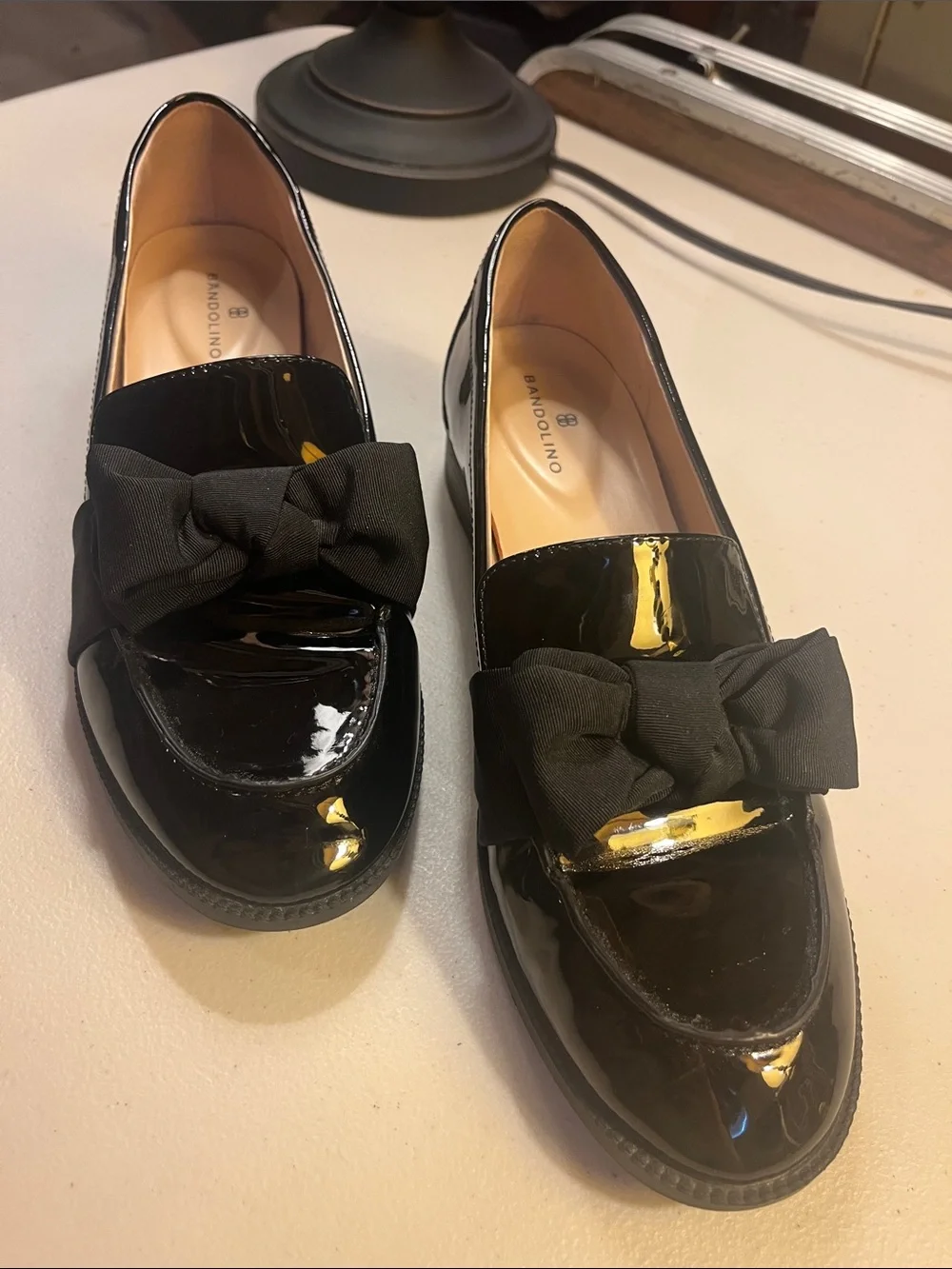 Bandolino glossy patent